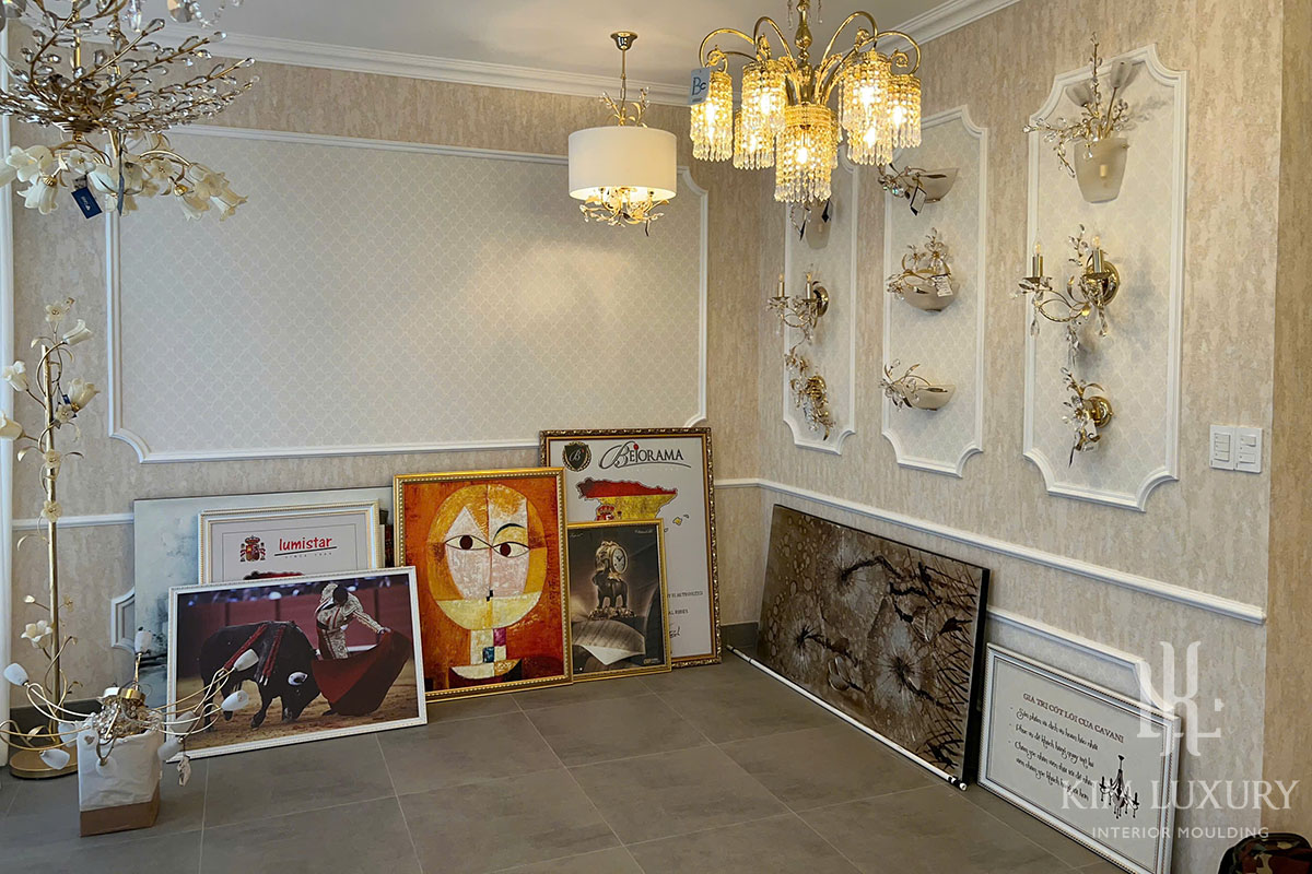 Thi công phào chỉ Showroom Đèn Nhập Khẩu CaVani - Khu Sala Quận 2